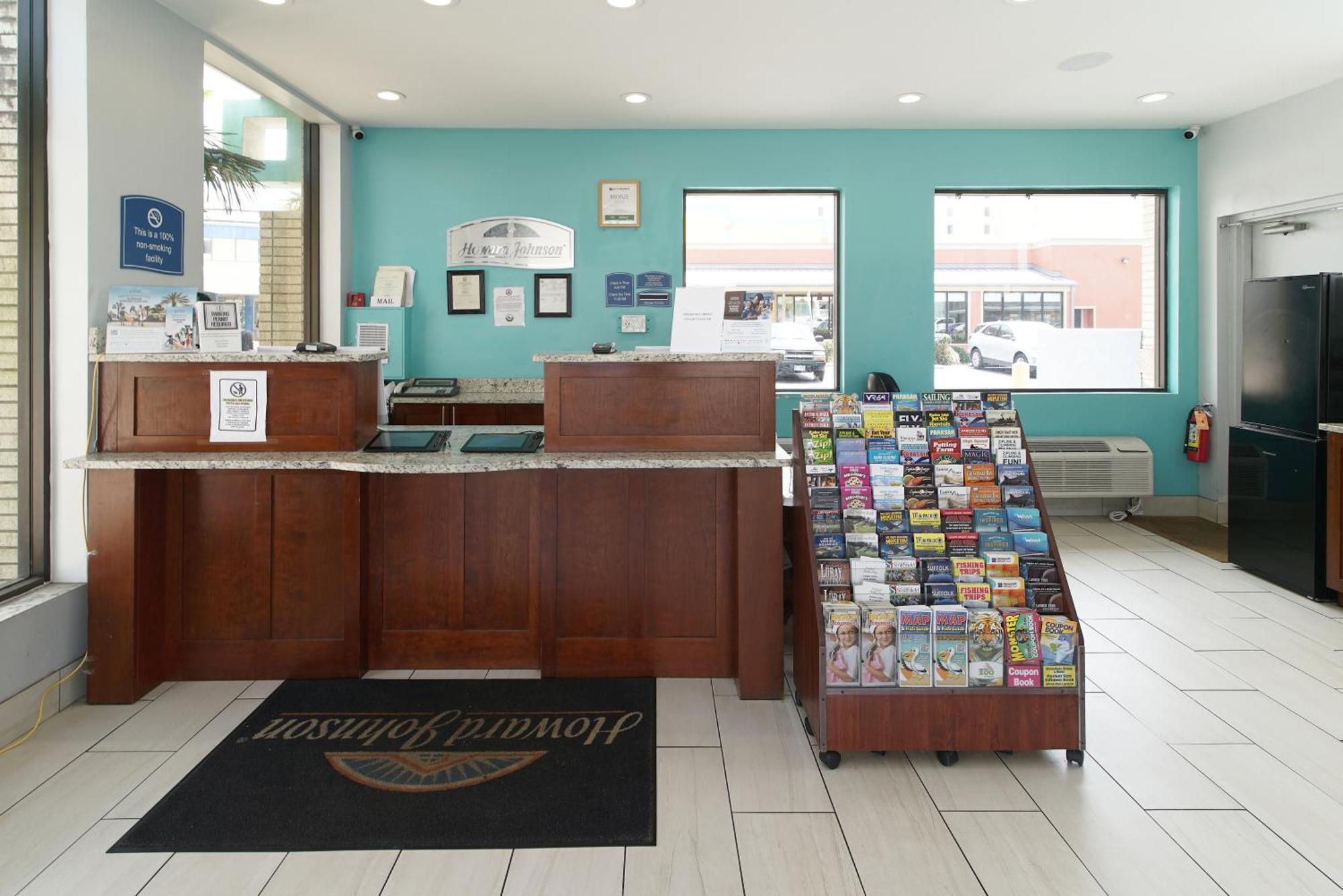 Howard Johnson By Wyndham Virginia Beach At The Beach Extérieur photo