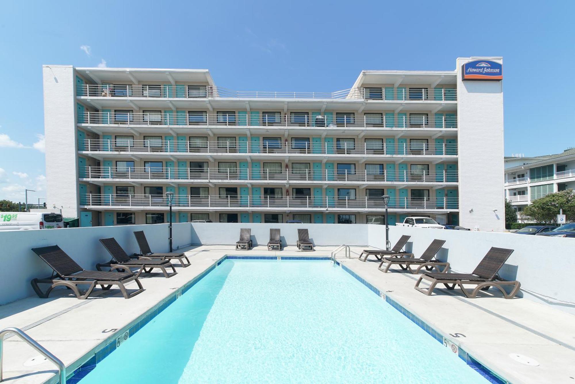 Howard Johnson By Wyndham Virginia Beach At The Beach Extérieur photo