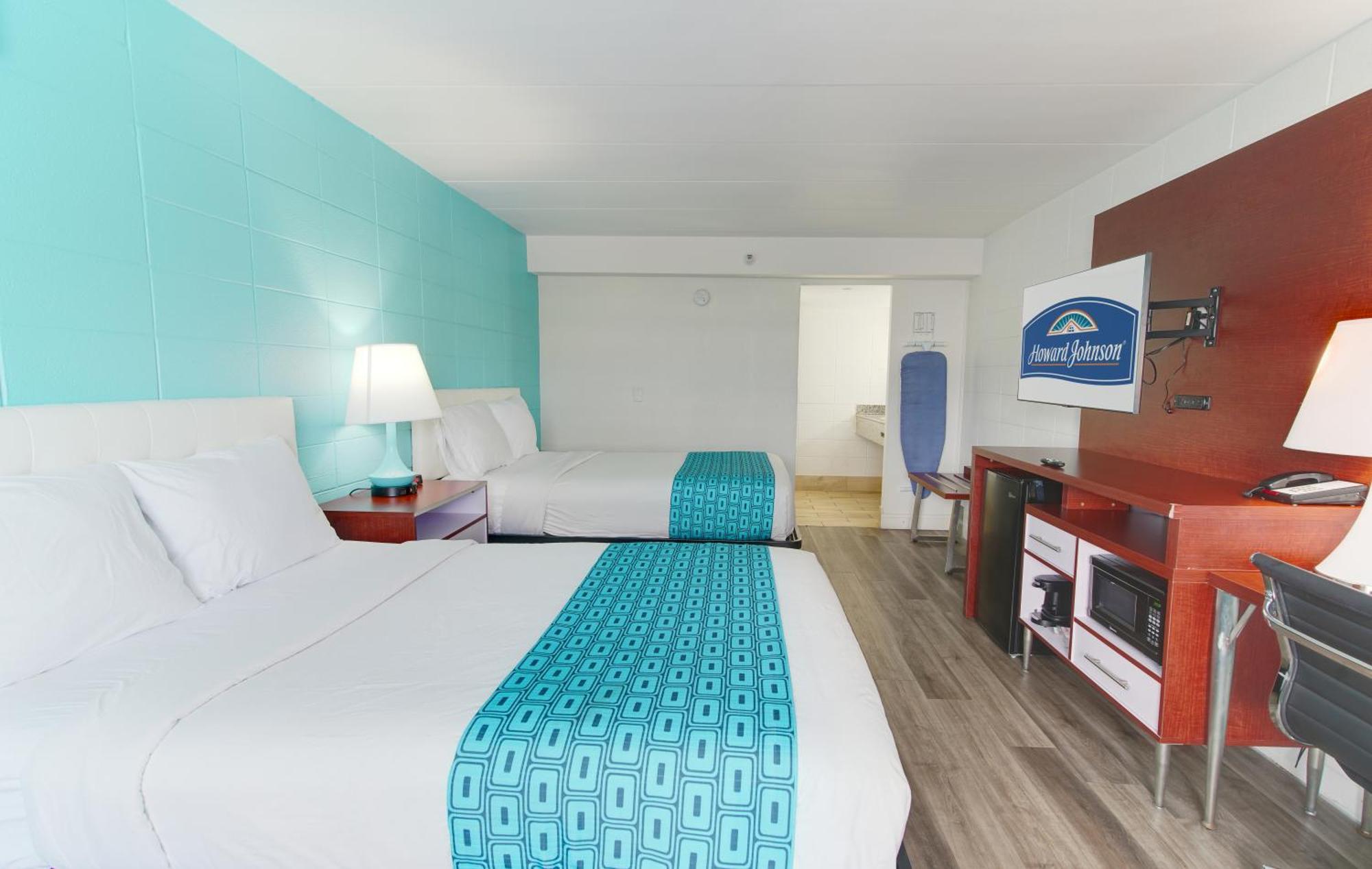 Howard Johnson By Wyndham Virginia Beach At The Beach Extérieur photo